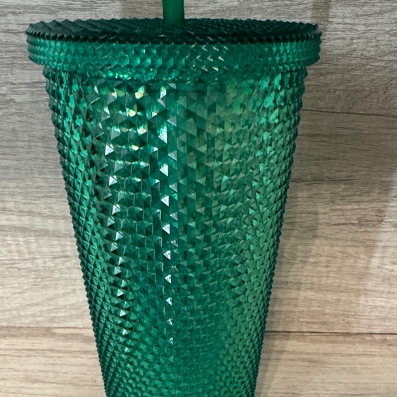 Green Studded Tumbler with Straw - Picture 3 of 4